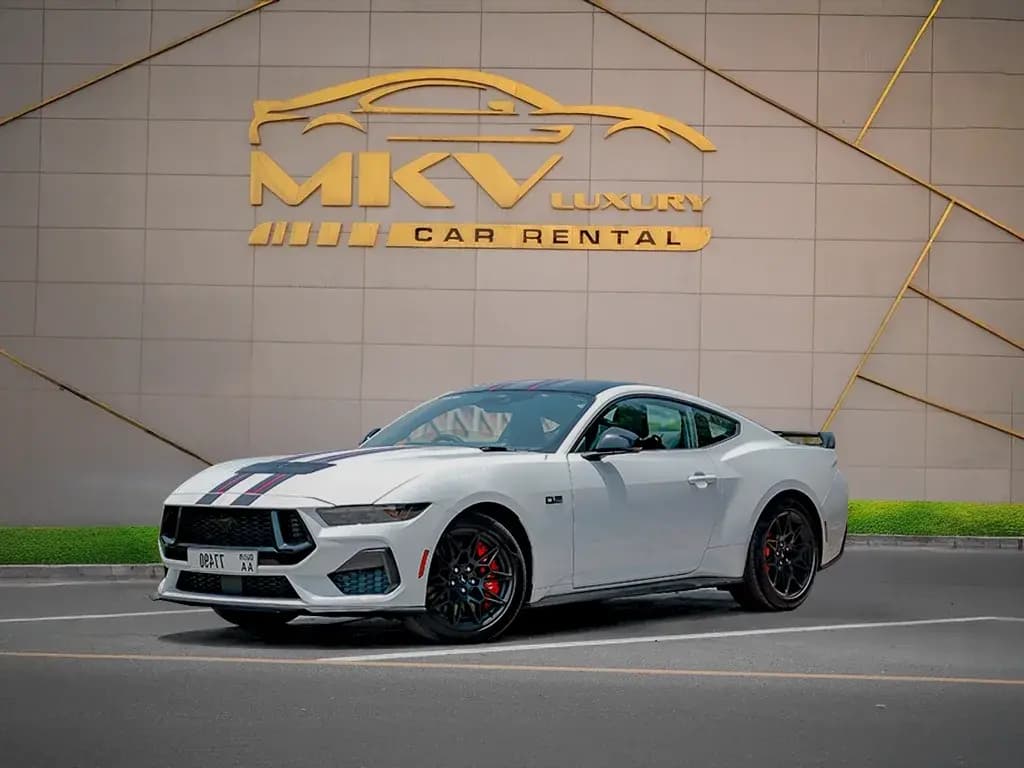 Ford Mustang 2024 — Vehicle photo 1