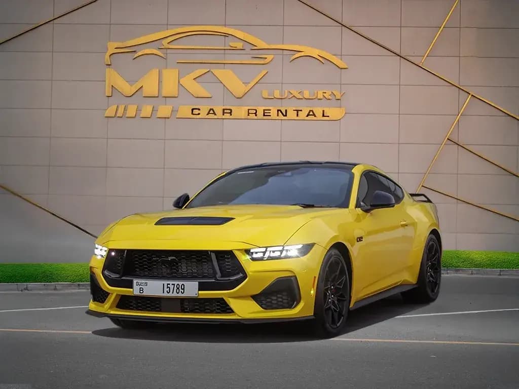 Ford Mustang 2025 — Фото автомобиля 1