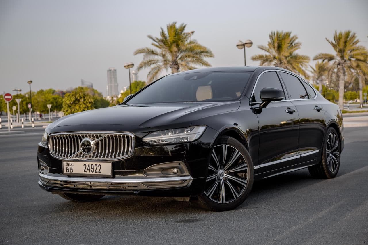 Volvo S90 2021 — Фото автомобиля 1