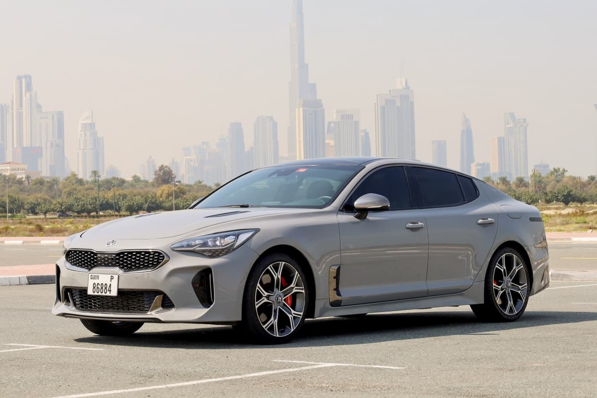 KIA Stinger GT 2021 — Фото автомобиля 1