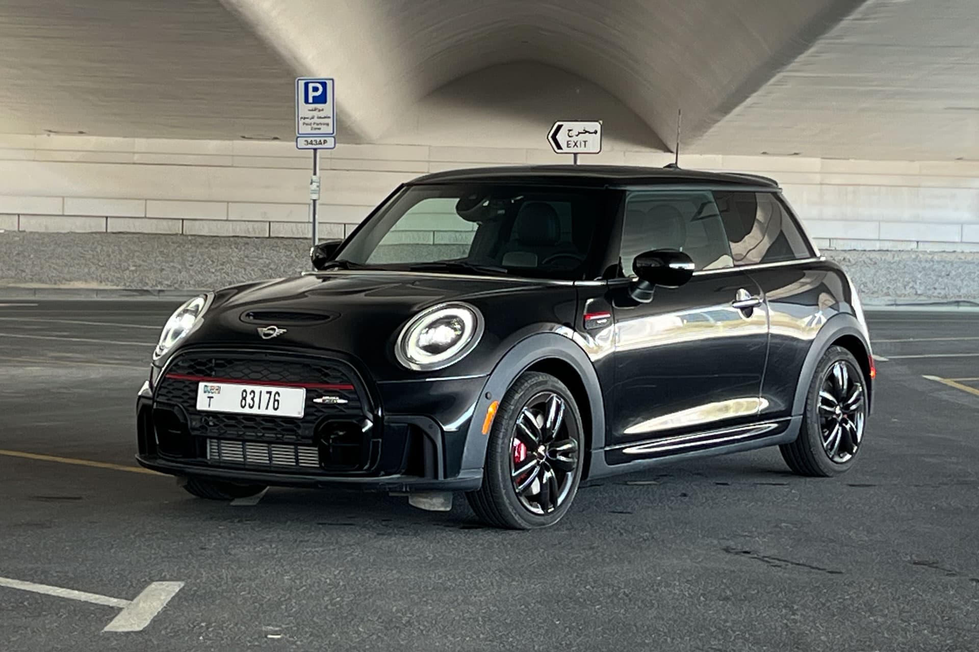 MINI Cooper 2024 — صورة المركبة 1