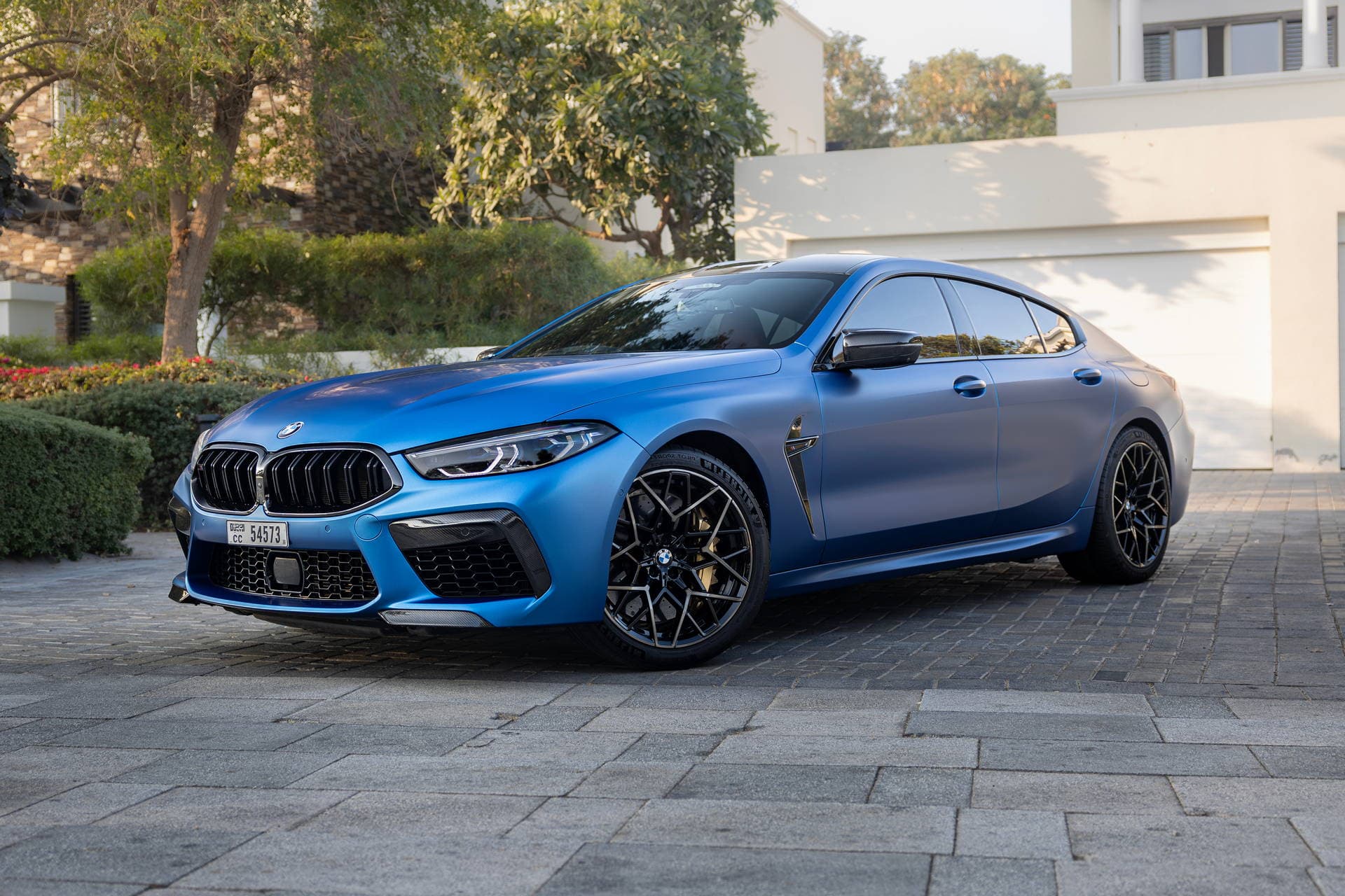 BMW M8 2022 — Vehicle photo 1