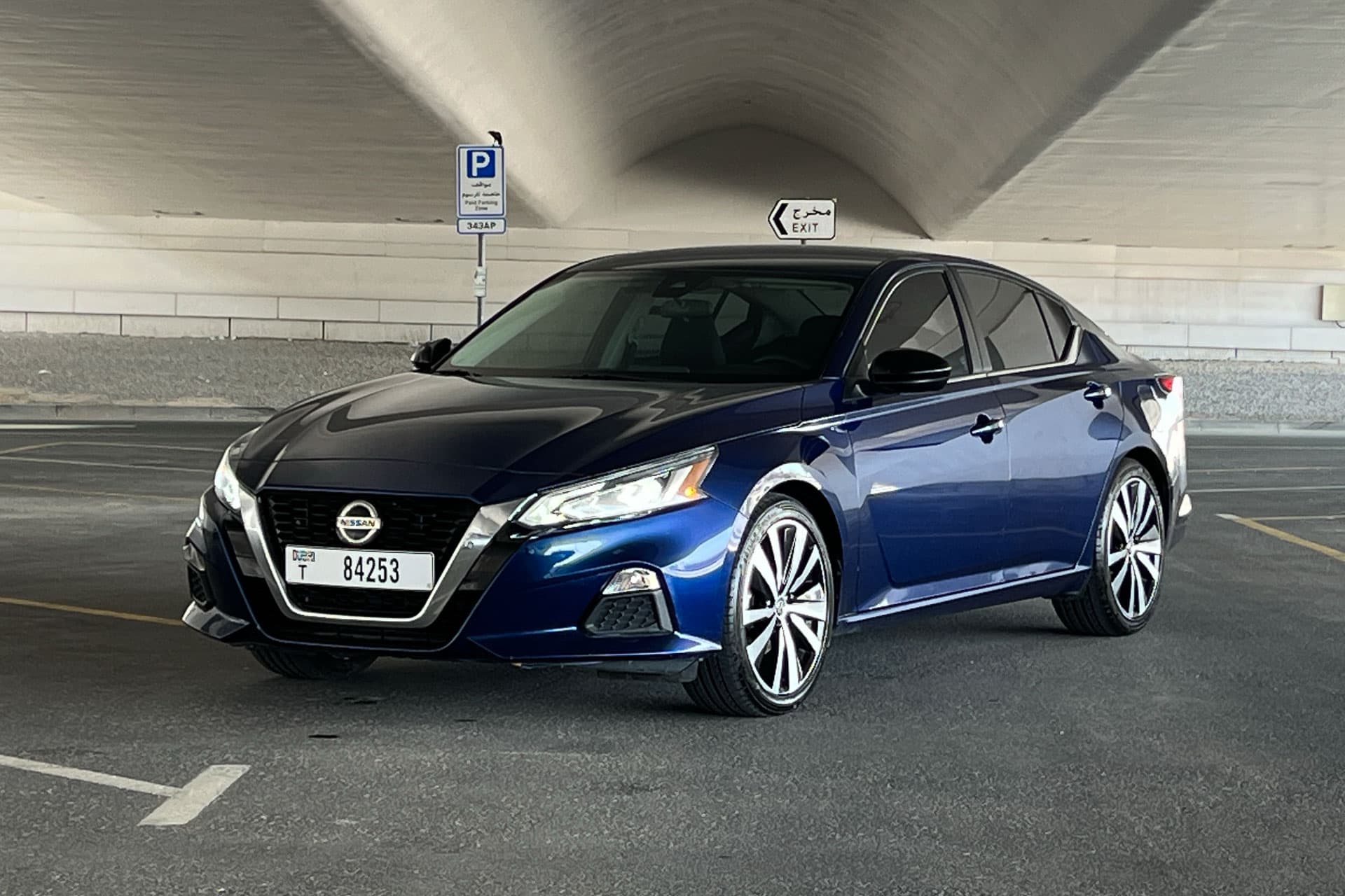 Nissan Altima SR 2021 — Фото автомобиля 1