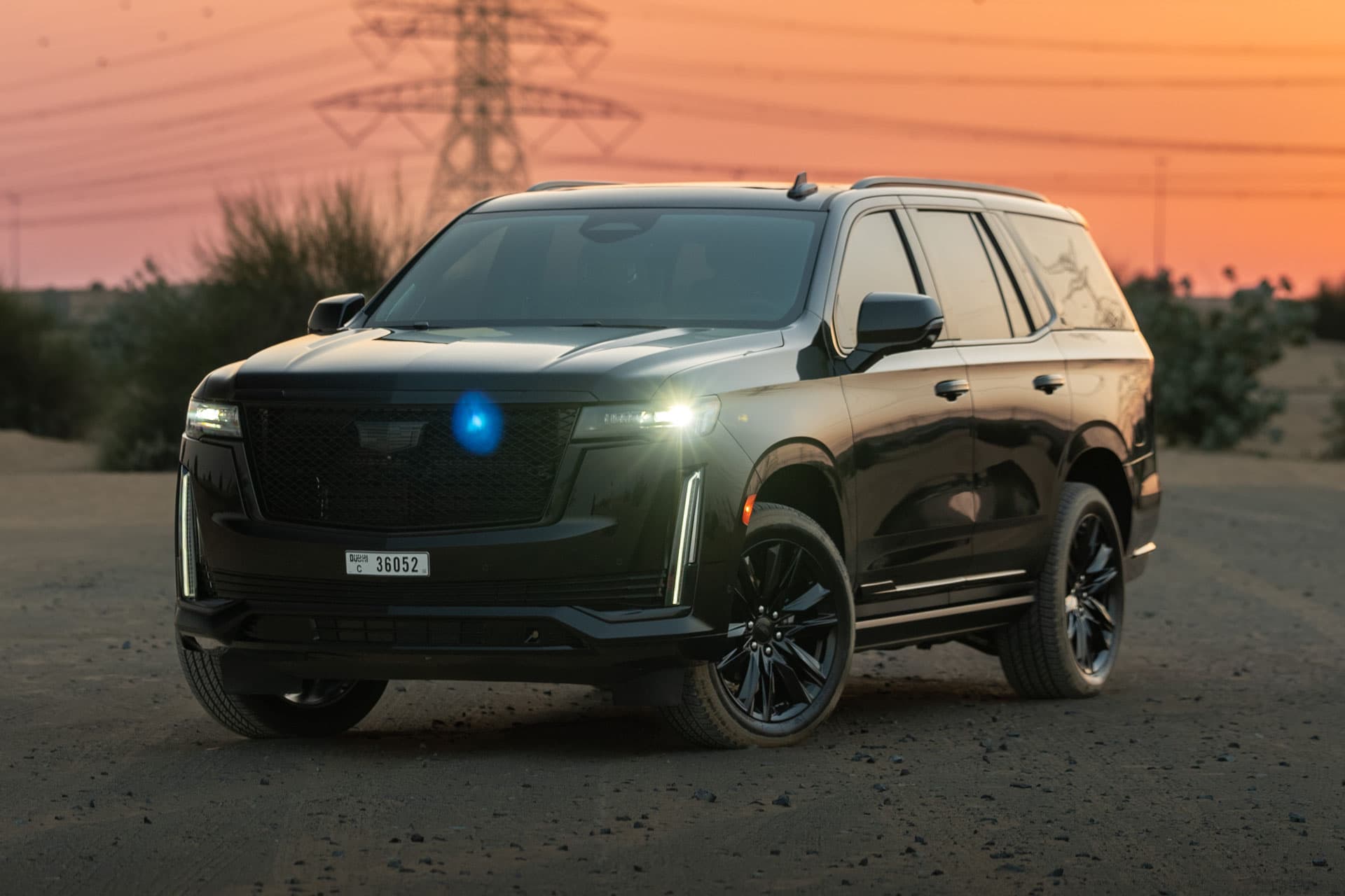 Cadillac Escalade Platinum 2024 — Фото автомобиля 1