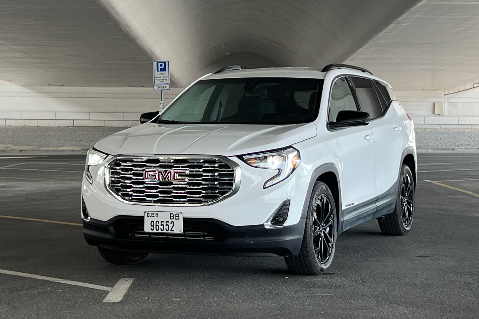 GMC Terrain 2021 — صورة المركبة 1