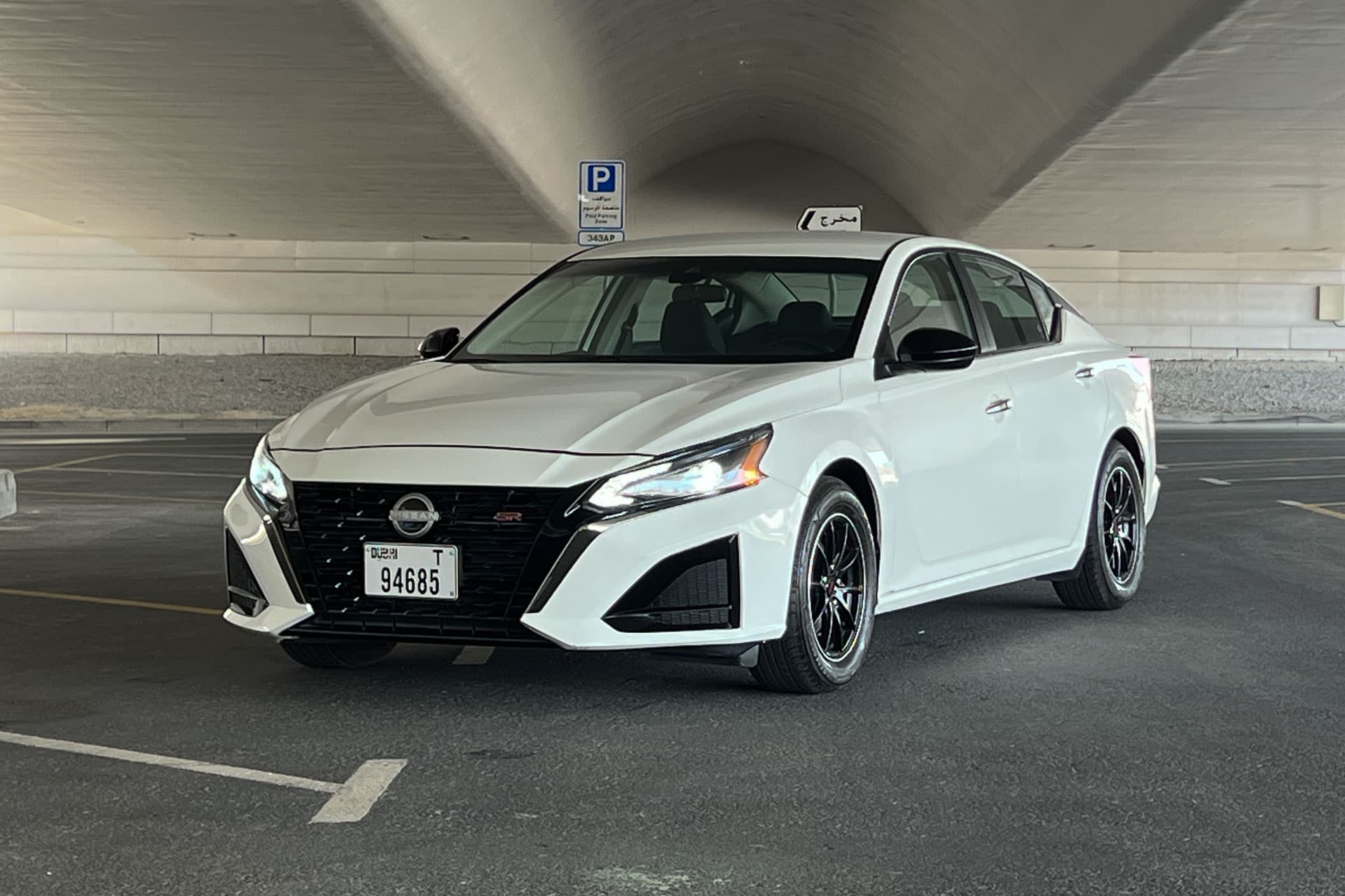 Nissan Altima 2024 — صورة المركبة 1