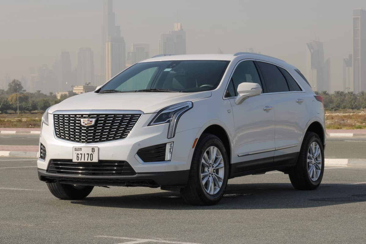 Cadillac XT5 2021 — Фото автомобиля 1