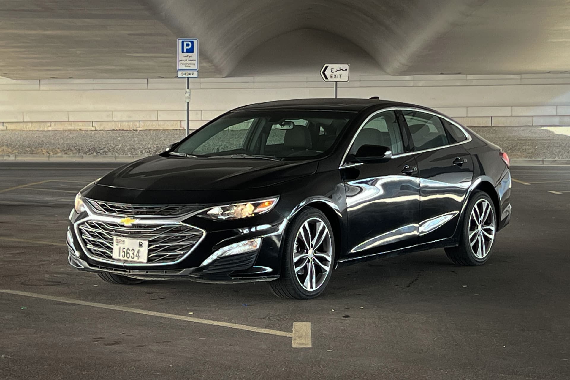 Chevrolet Malibu 2021 — Фото автомобиля 1