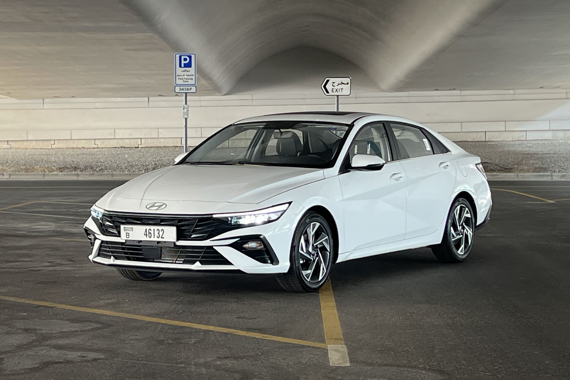 Hyundai Elantra 2025 — صورة المركبة 1