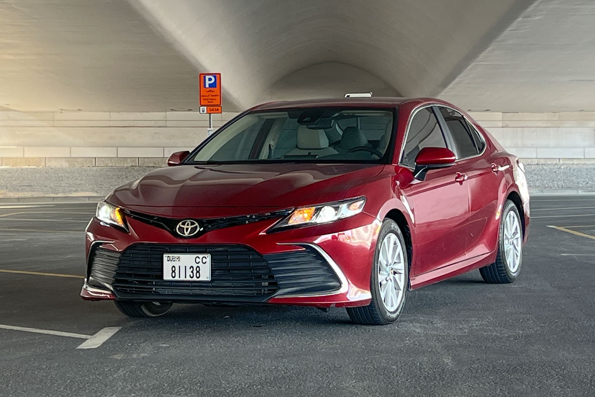 Toyota Camry 2021 — Vehicle photo 1
