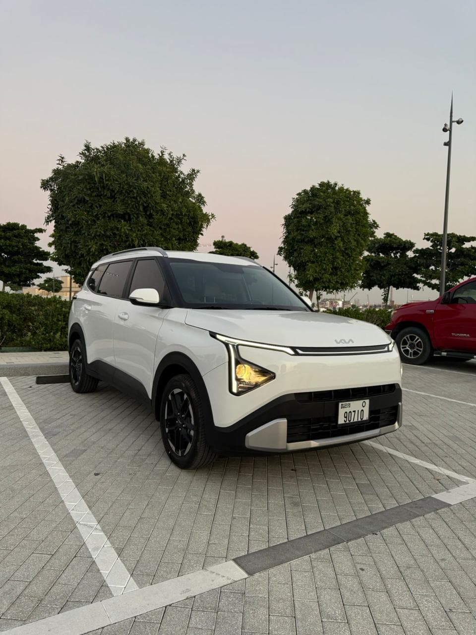 KIA Carens 2026 — Foto del veicolo 1