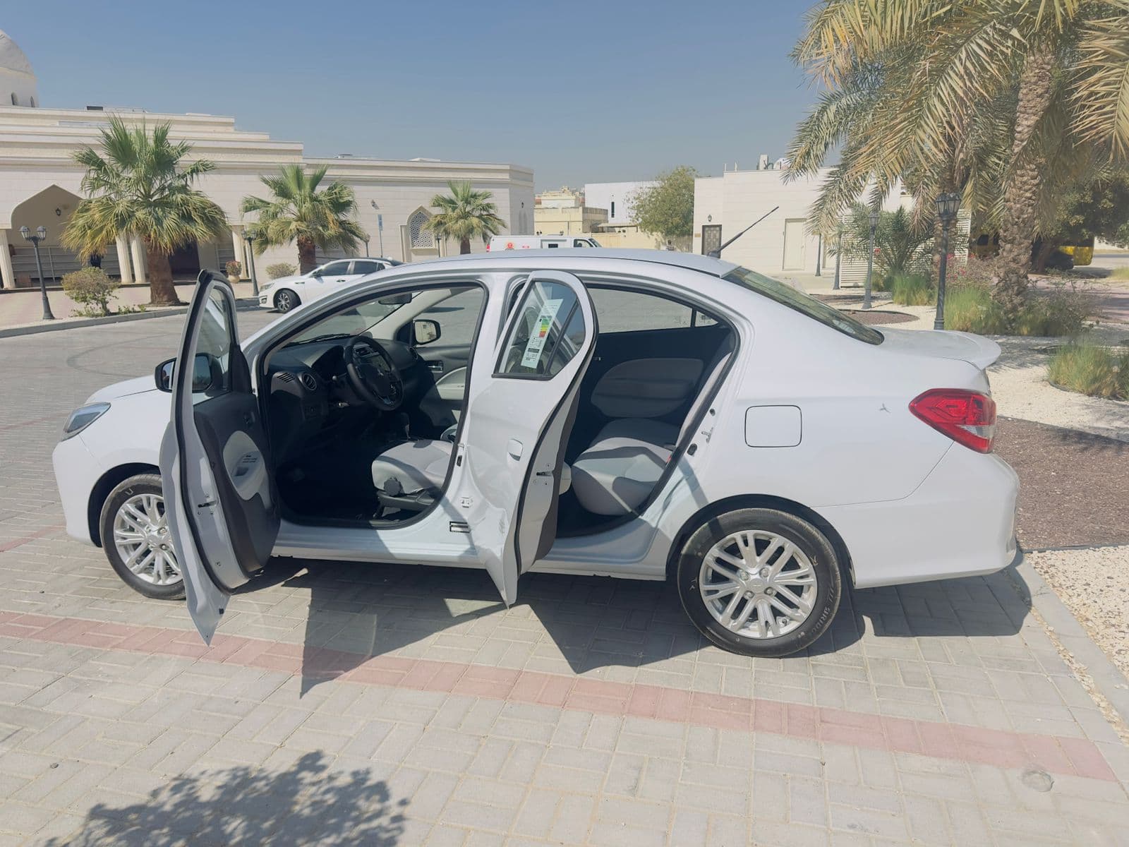 Mitsubishi Attrage 2026 — صورة المركبة 1