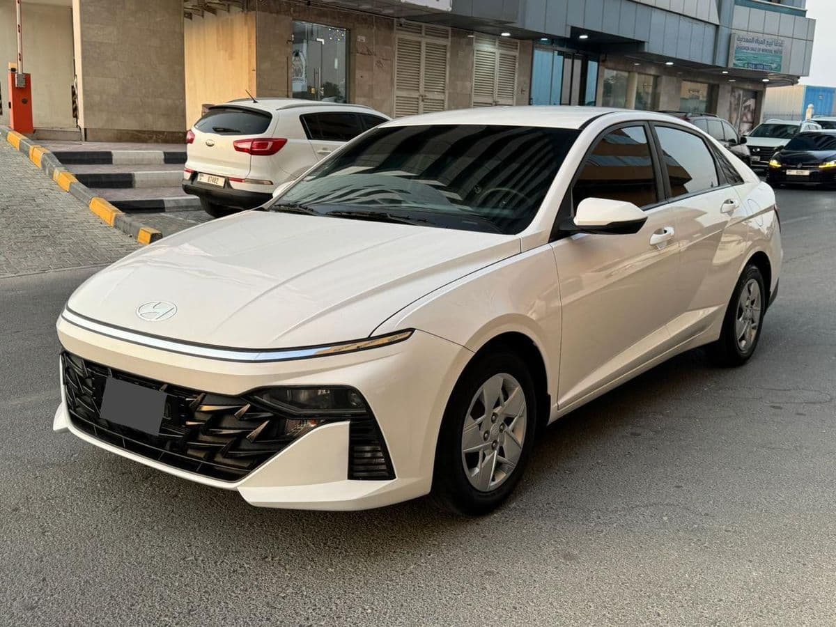 Hyundai Accent 2026 — Vehicle photo 1
