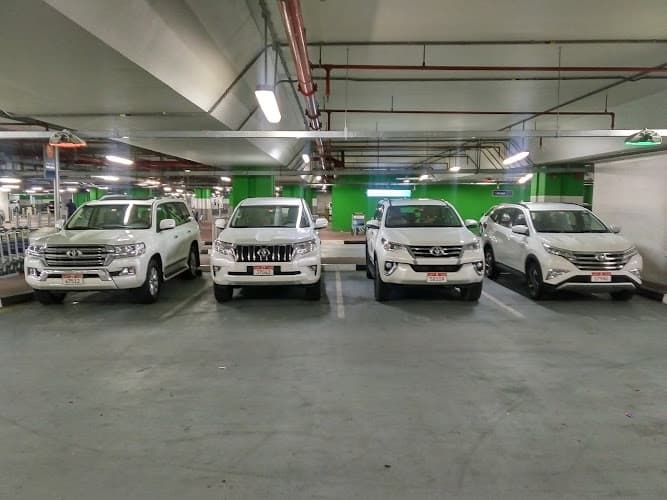 Avis Rent A Car – Dubai International Airport – Terminal 3 – Arrival Parking