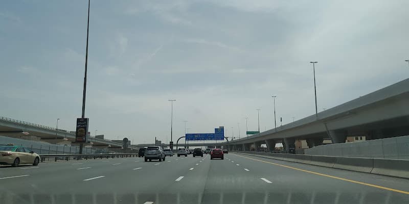 Maximum Rent A Car – Al Khan
