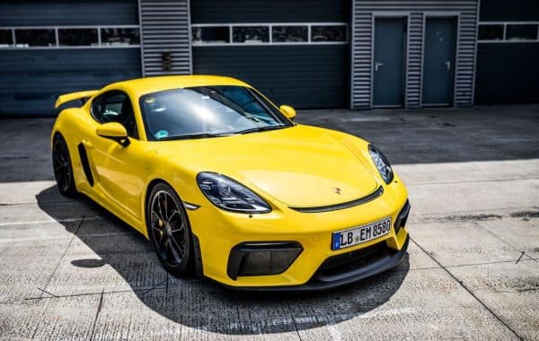Porsche 718 Cayman GT4
