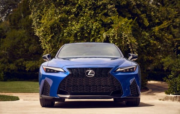 Lexus IS