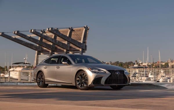Lexus LS