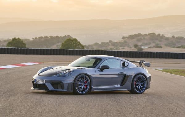 Porsche 718 Cayman GT4 RS