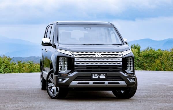 Mitsubishi Delica D:5