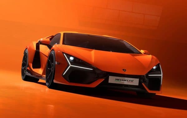 Lamborghini Revuelto