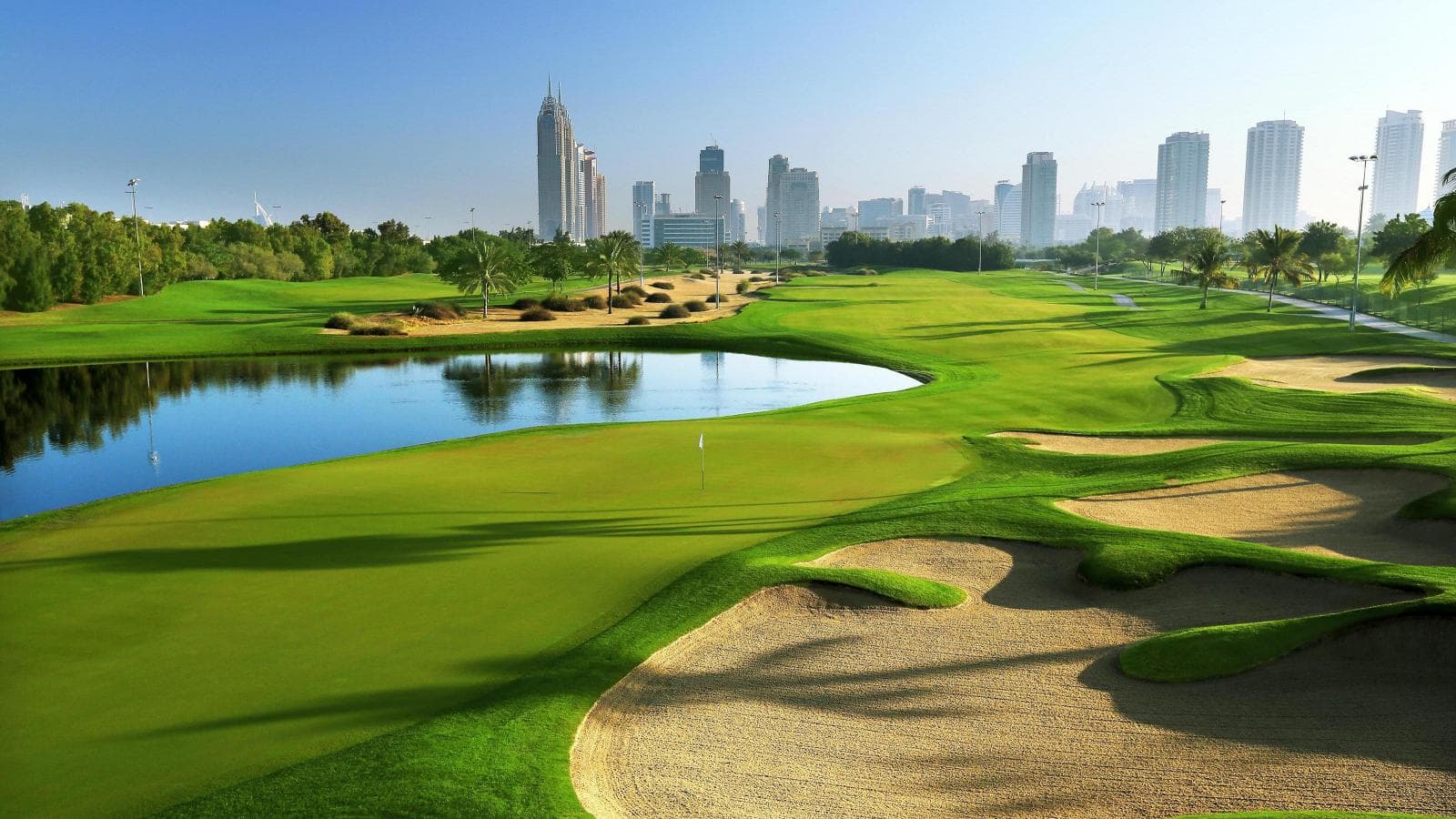Where to Play Golf in Dubai