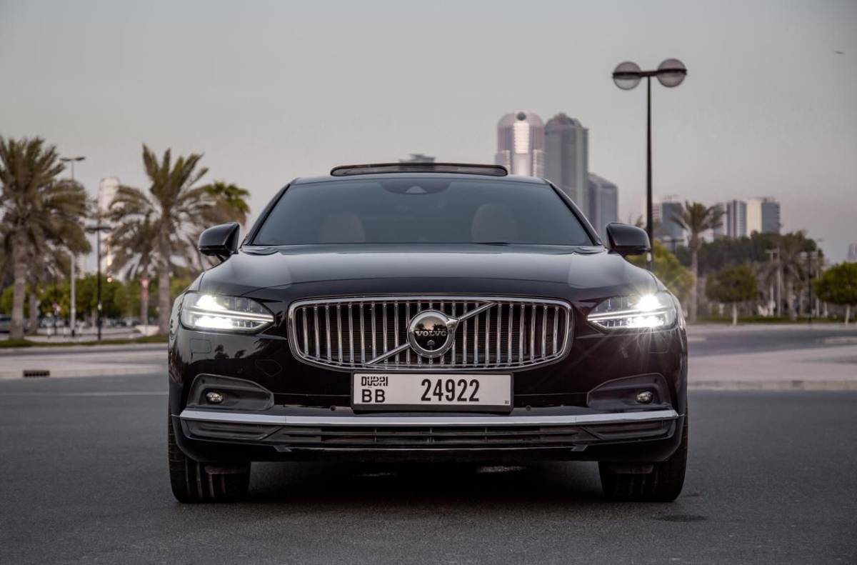 Volvo S90 Review