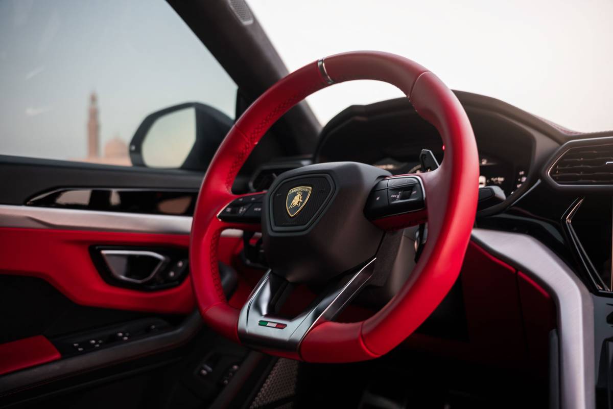 Lamborghini Urus Design & Luxury